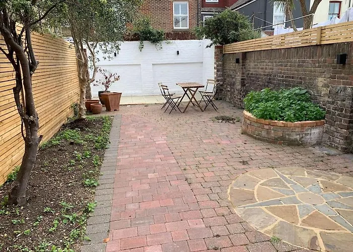 Napier - A Beautiful House In The Best Southsea Location