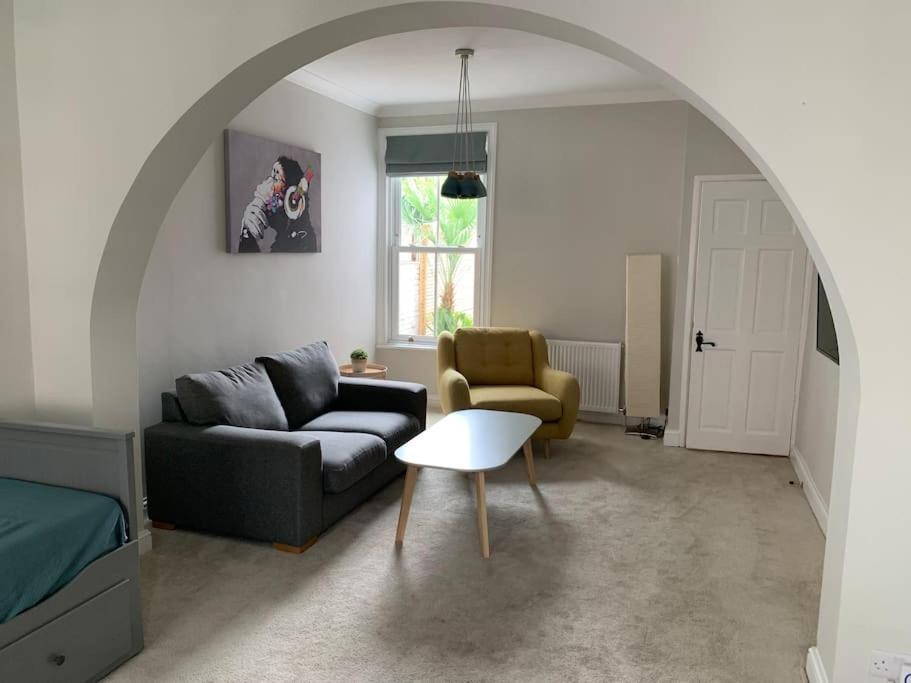 Napier - A Beautiful House In The Southsea Location Portsmouth